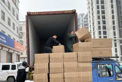 擦亮箱包品牌 暢銷海內(nèi)外市場——以化妝品為靈感的品牌塑造之路